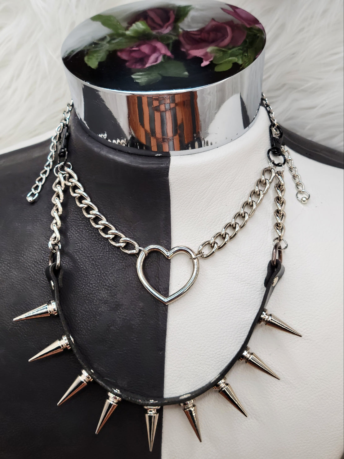 Halosar Trap Necklace